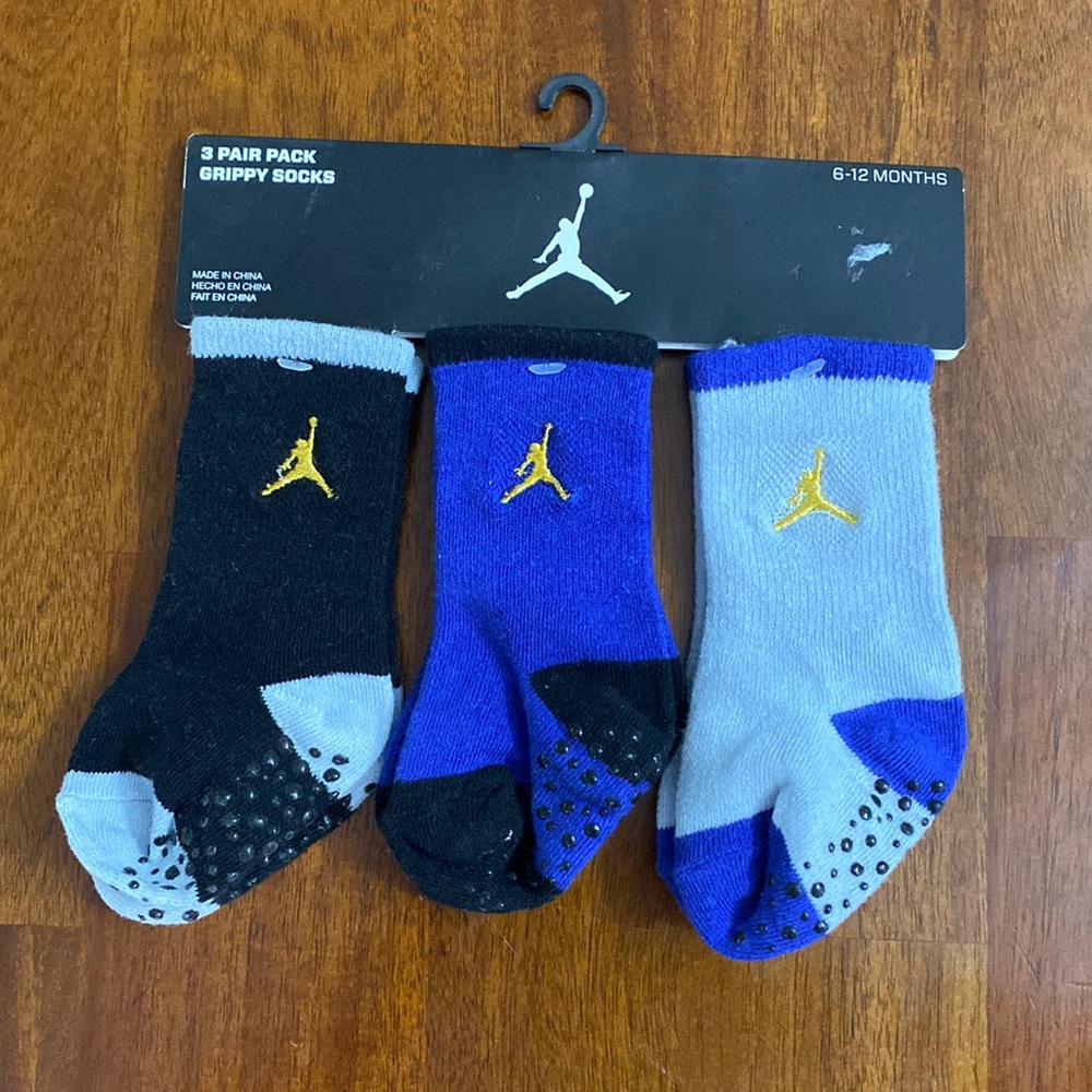 Jordan Baby Grippy Socks 6-12 mo.
